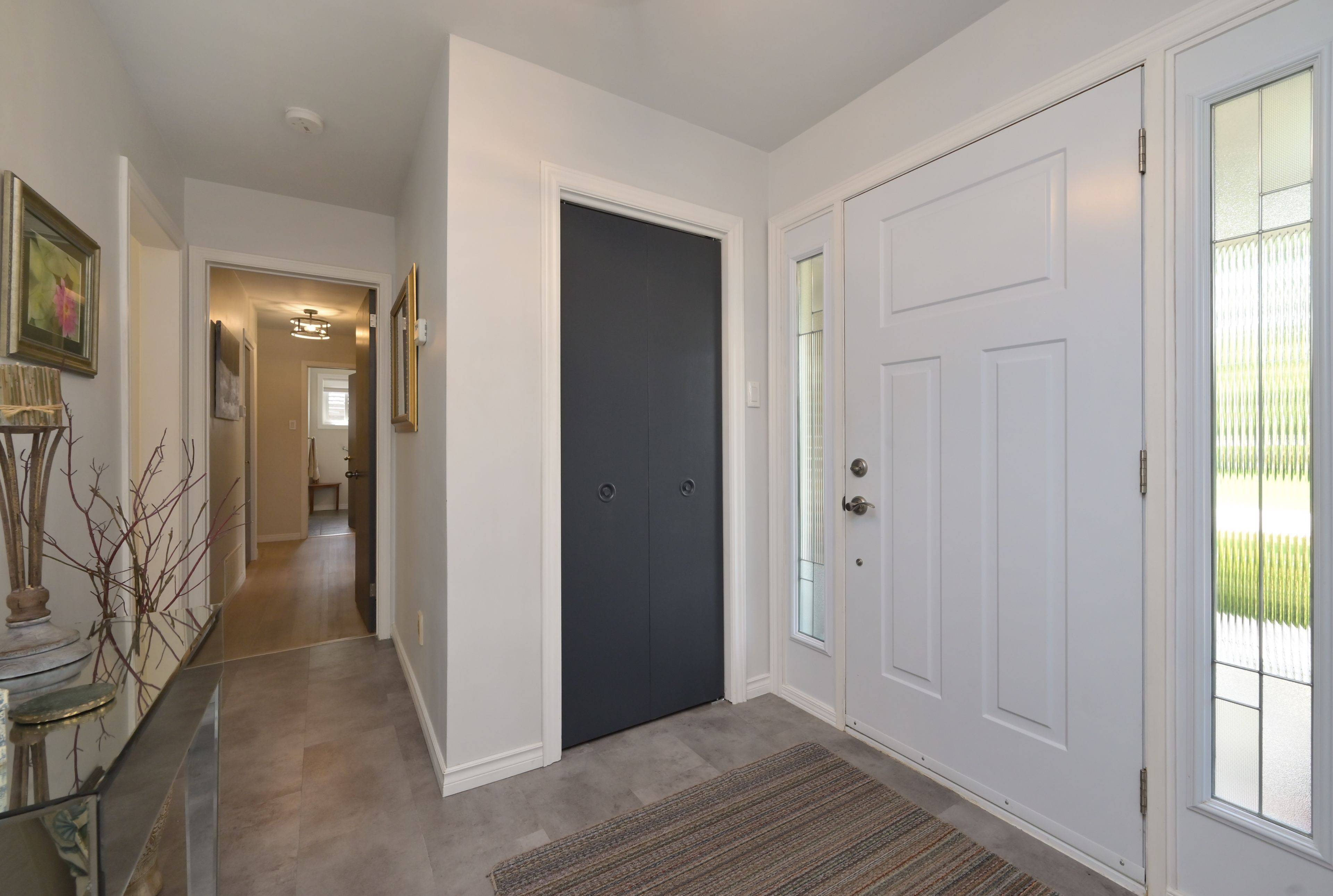 Shelburne, ON L9V 2Z6,443 Pinegrove AVE