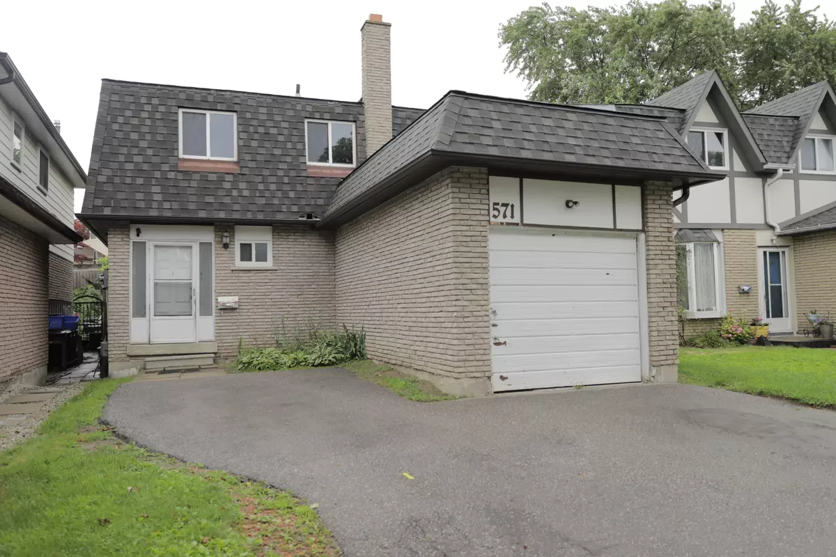 Pickering, ON L1W 3A8,571 Eyer DR