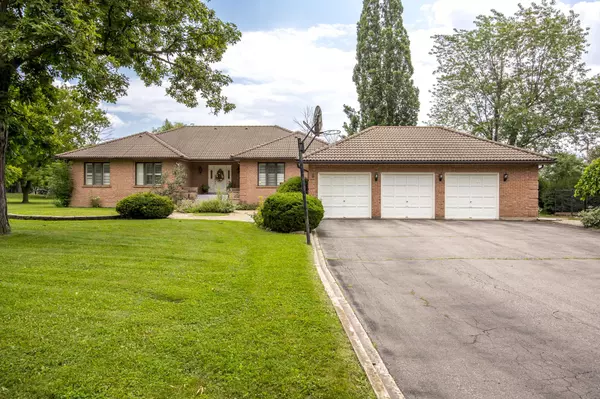 Brampton, ON L6T 0A3,9 Manswood CRES