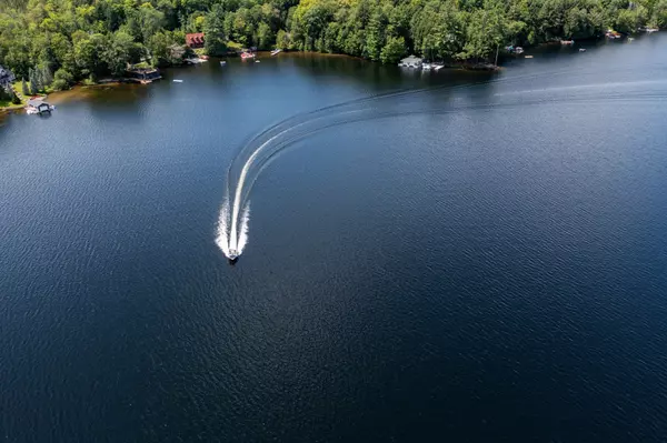 Lake Of Bays, ON P0A 1E0,1113 Narrows RD