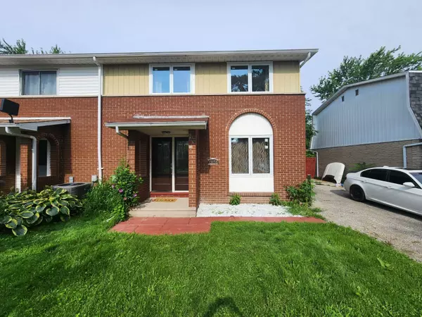 Windsor, ON N8R 1N6,10658 ATWATER CRES