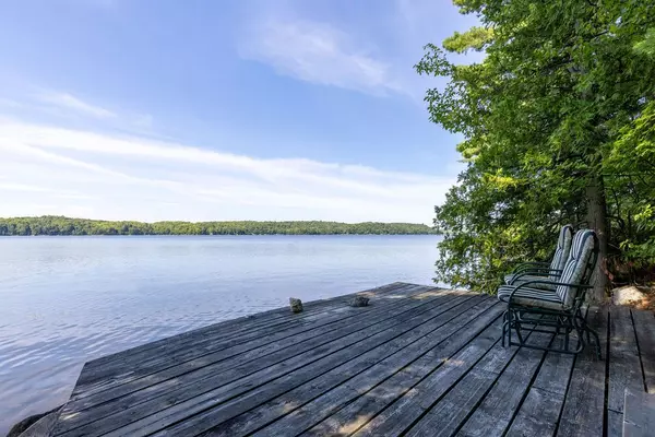 Muskoka Lakes, ON P0B 1M0,1027 McPherson Point RD