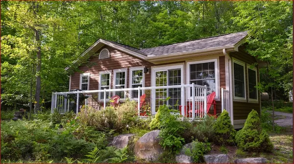 Lake Of Bays, ON P1H 2J6,1052 Rat Bay RD #110-2