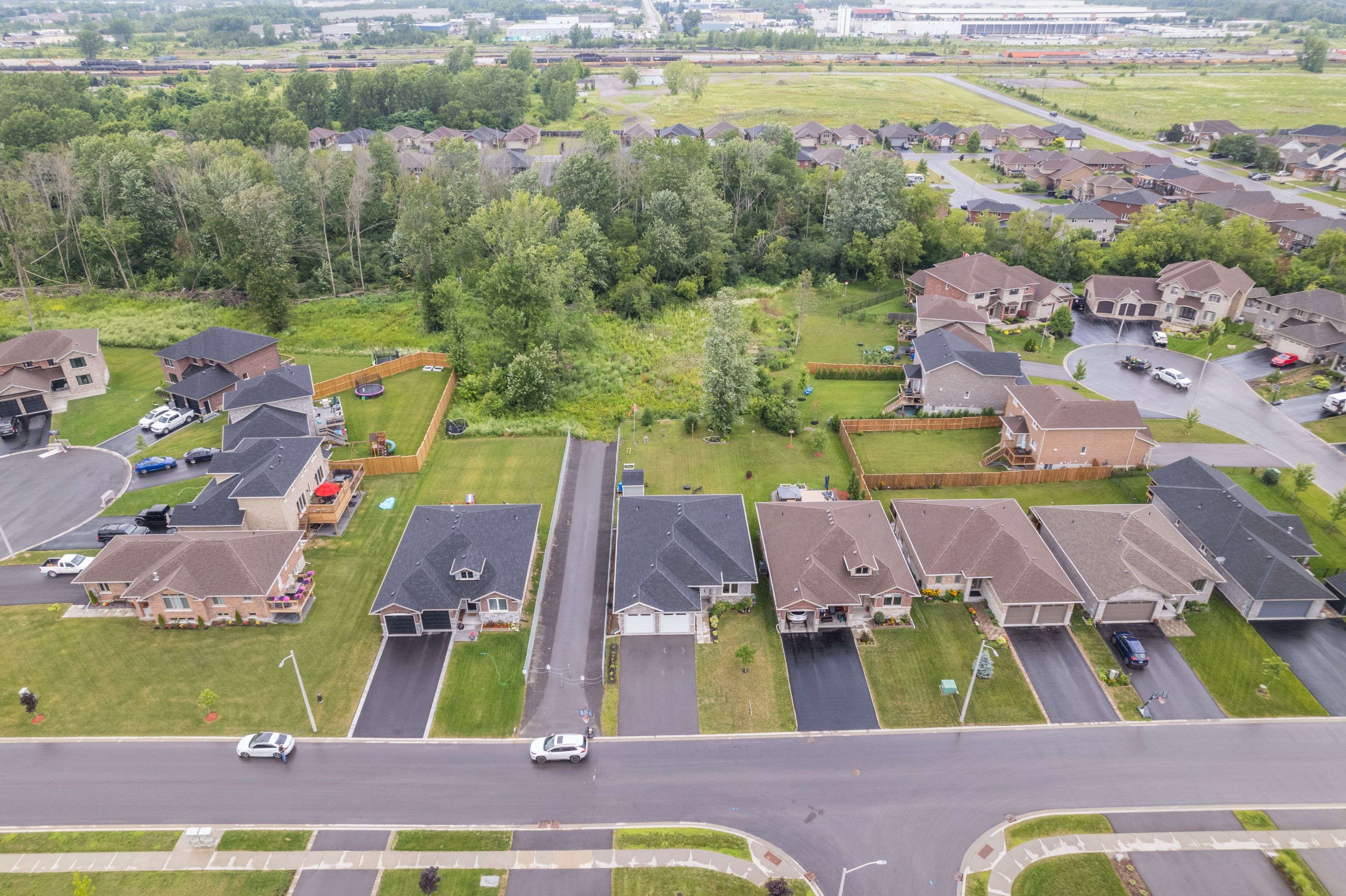 Belleville, ON K8N 0G5,22 Lanark DR