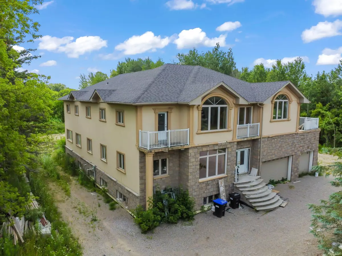 Clearview, ON L0M 1N0,2649 Creemore AVE