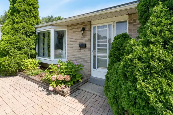 Barrie, ON L4M 2W3,48 College CRES