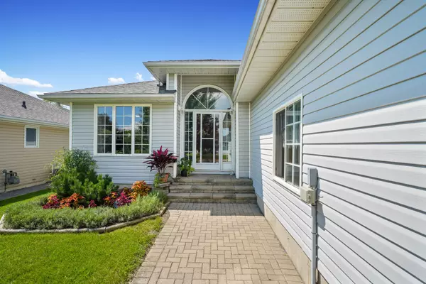 Prince Edward County, ON K0K 3L0,11 Maplehurst CRES