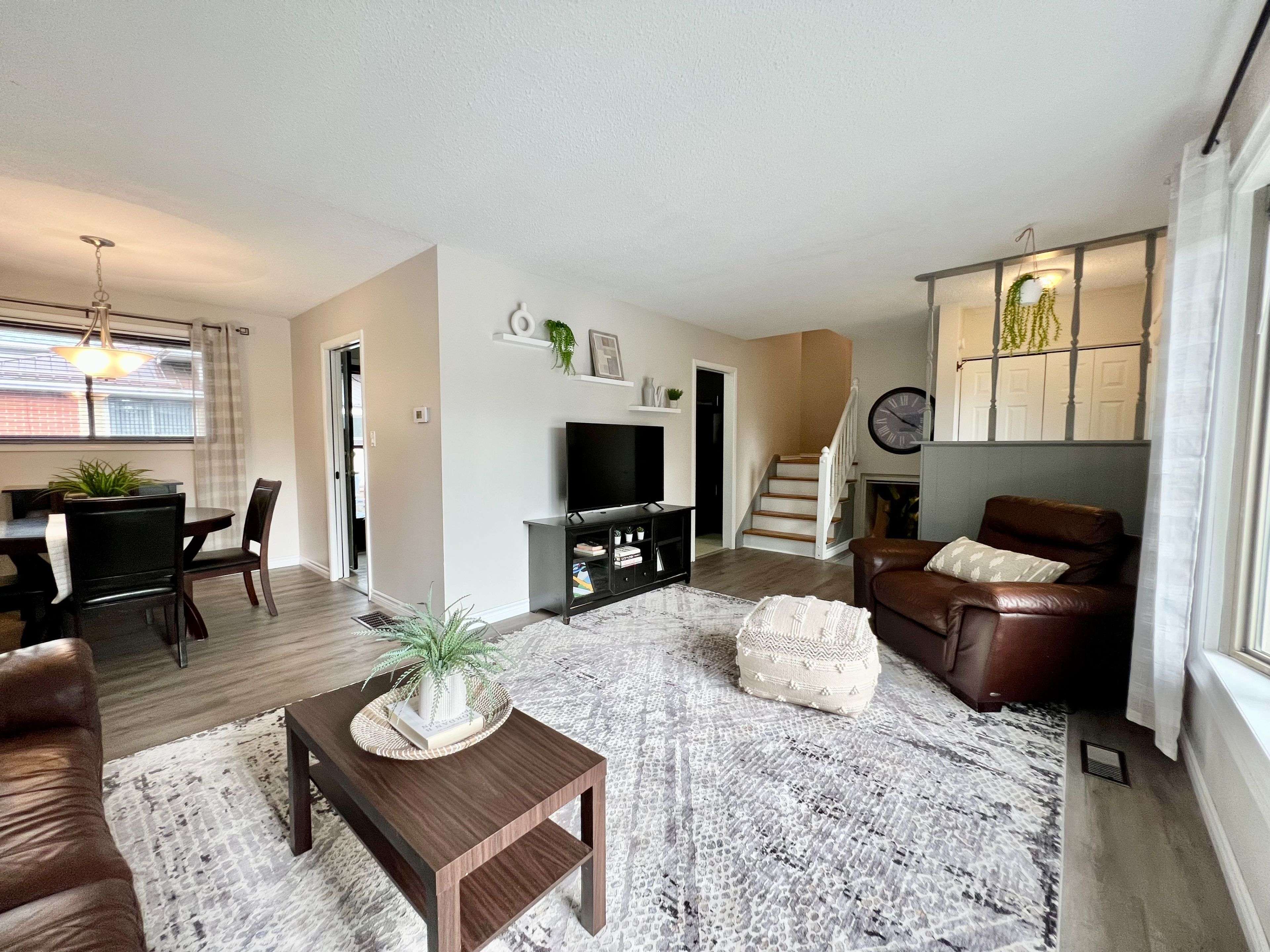 Belleville, ON K8P 2C6,5 Westmount DR
