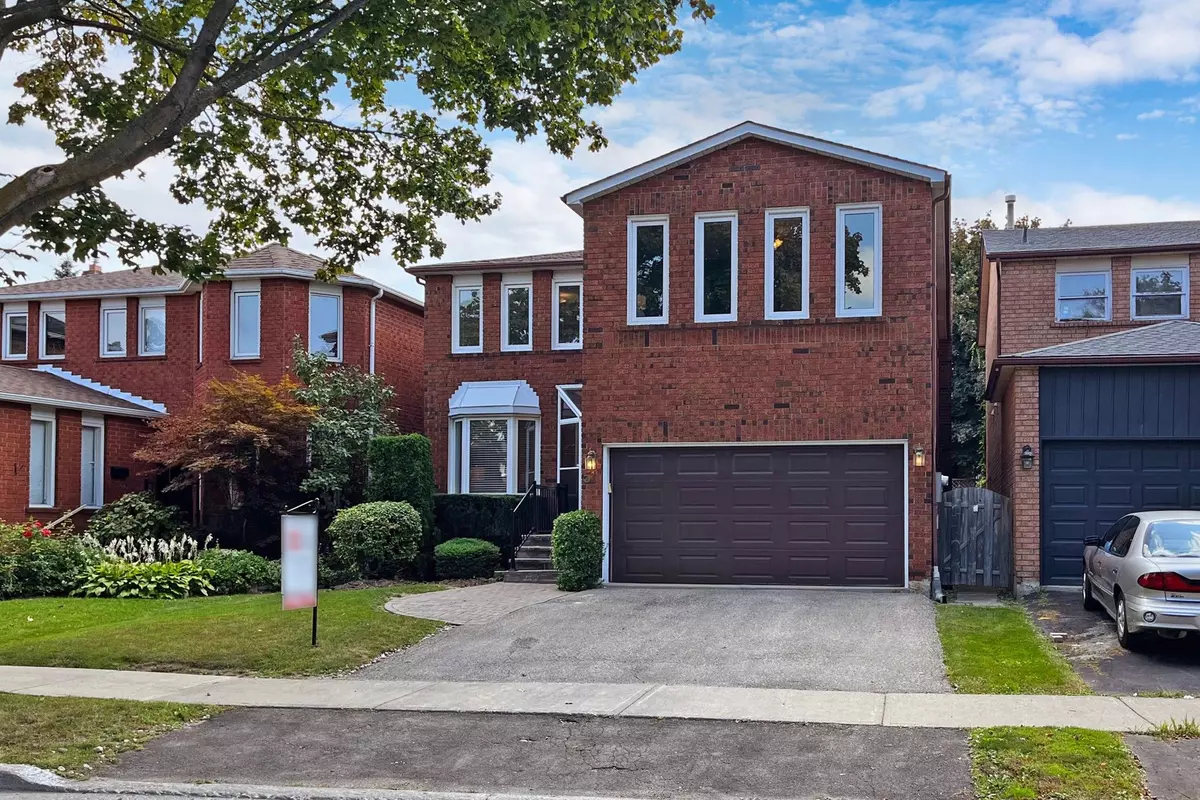 Vaughan, ON L4J 6P2,51 Millcroft WAY