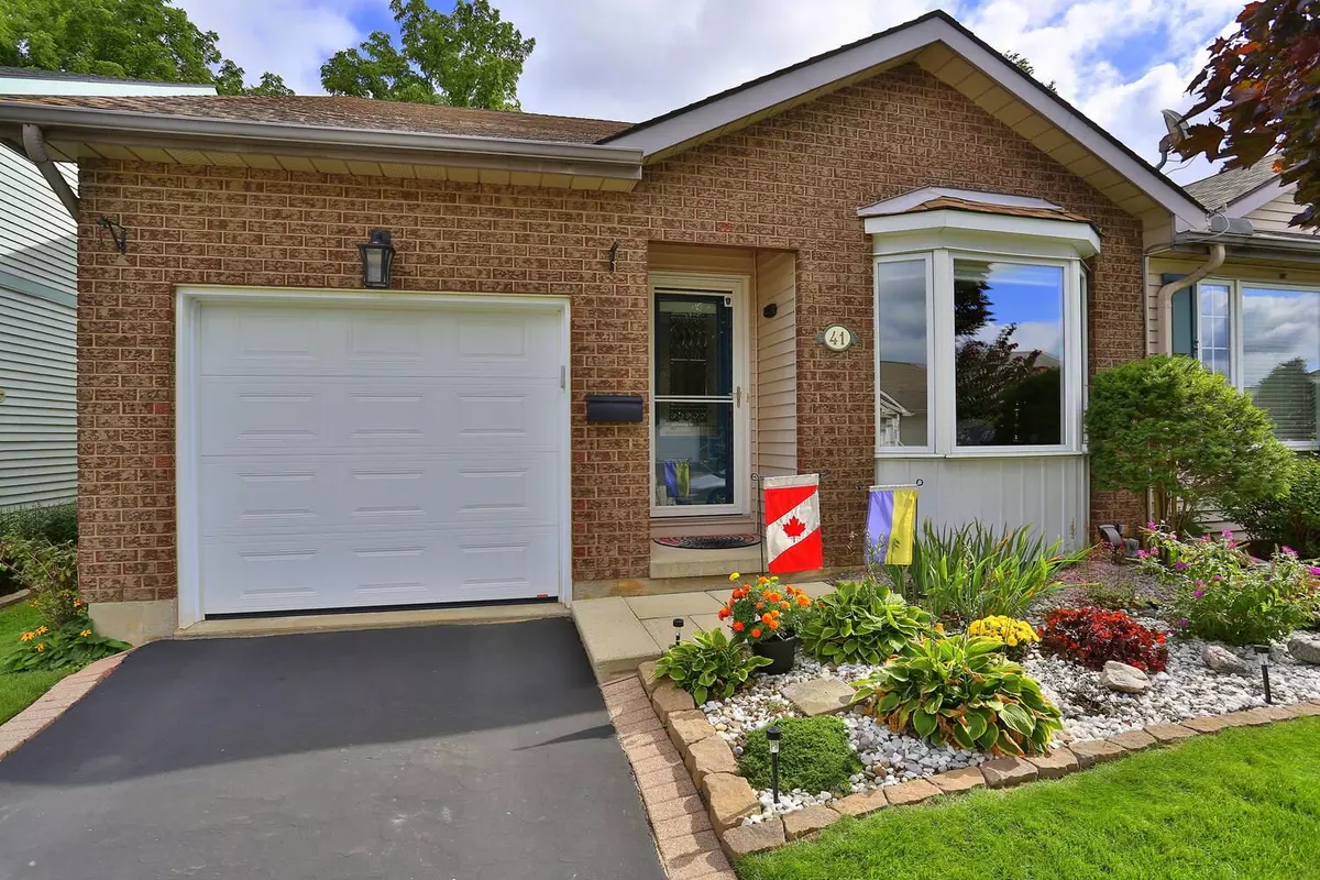 Tillsonburg, ON N4G 5R4,41 Jackson CT