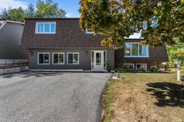 Clarington, ON L0B 1M0,6894 Leskard RD