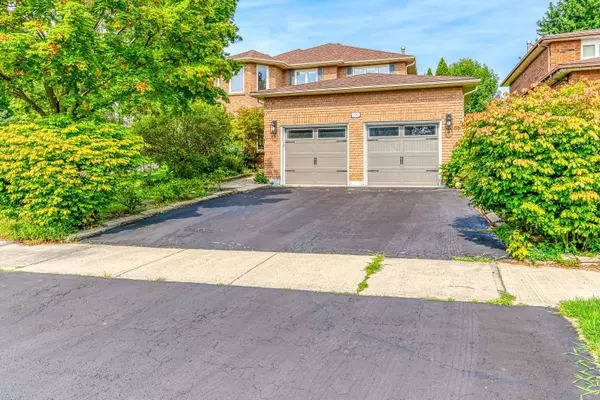 Oakville, ON L6J 7K3,2705 Ashridge PL