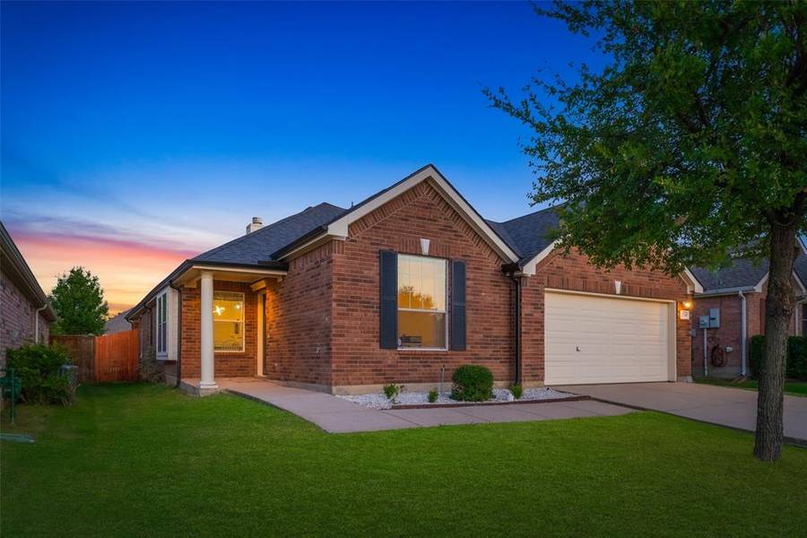 2736 Dawn Spring Drive, Little Elm, TX 75068