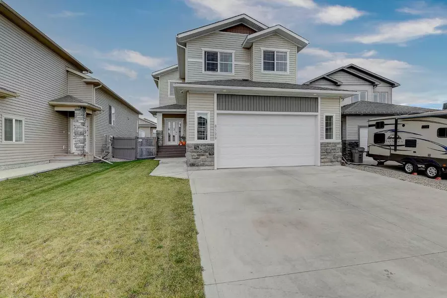 8529 71 AVE, Grande Prairie, AB T8X 0M4