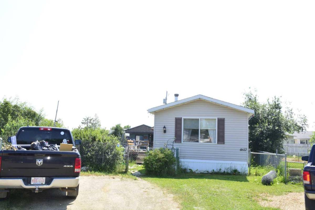 Grimshaw, AB T0H1W0,4617 53 AVE