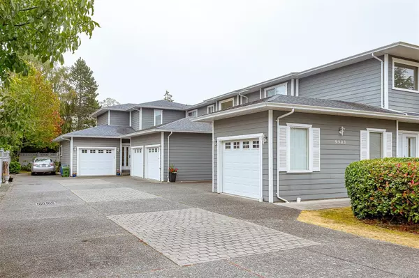 Sidney, BC V8L 3E9,9903 Resthaven Dr #4