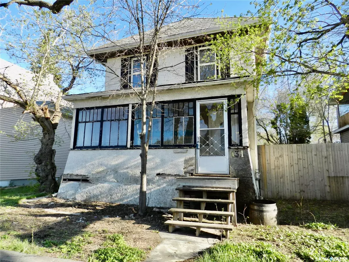 Moose Jaw, SK S6H 5E1,431 Coteau STREET W