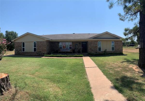 19079 US 281 Highway,  Gracemont,  OK 73042