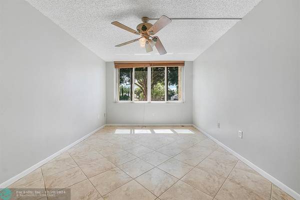 Margate, FL 33063,6670 Royal Palm Blvd  #105K