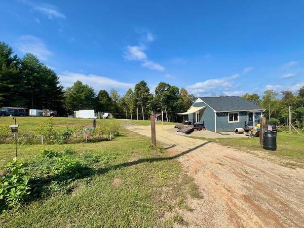 271 Oak Ridge Drive, Austinville, VA 24312