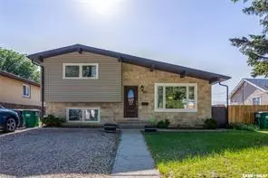 811 L AVENUE N, Saskatoon, SK S7L 2R3