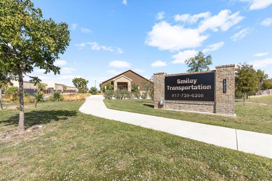 5805 Starnes Road, Watauga, TX 76148