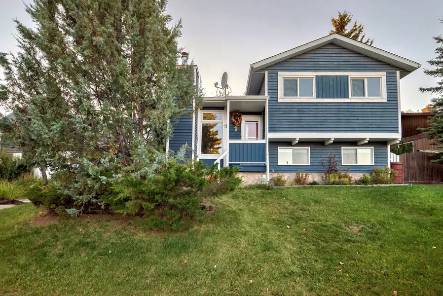 11 Templeson WAY Northeast, Calgary, AB T1Y 5P5