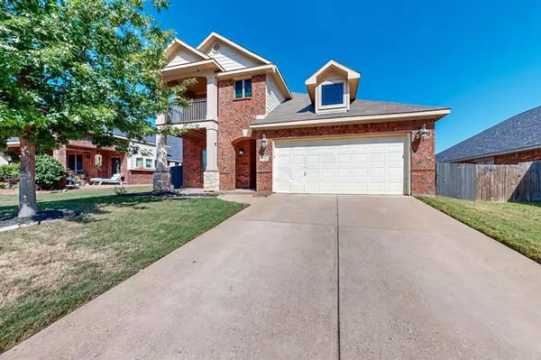 641 Vickie Street, Crowley, TX 76036