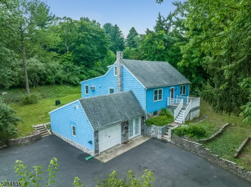 289 Mountain Rd, Readington Twp., NJ 08833