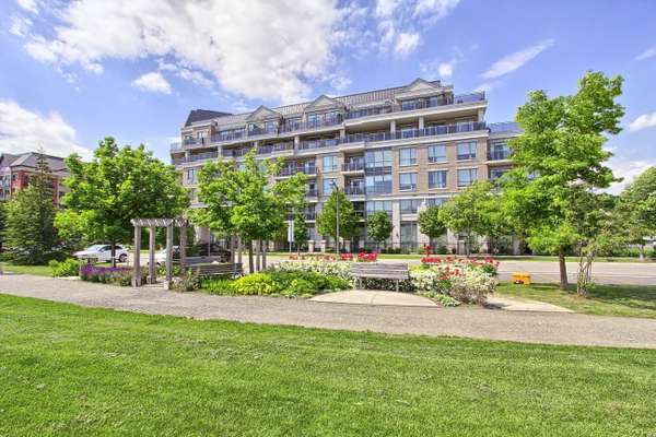 111 Civic Square Gate W #320, Aurora, ON L4G 0S6