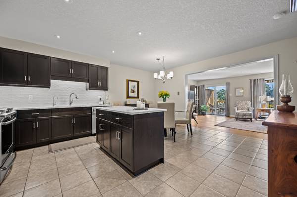 Guelph, ON N1G 0C7,355 Macalister BLVD #14