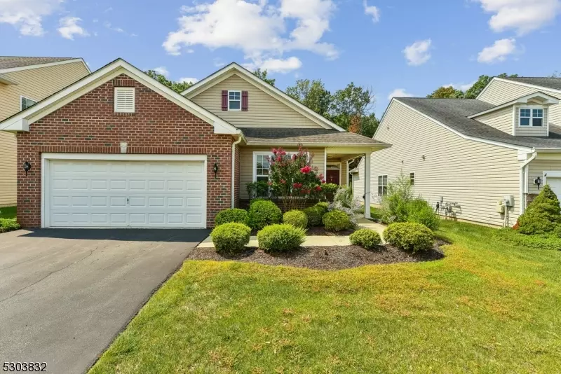 34 Spangenberg Ln, Franklin Twp., NJ 08873