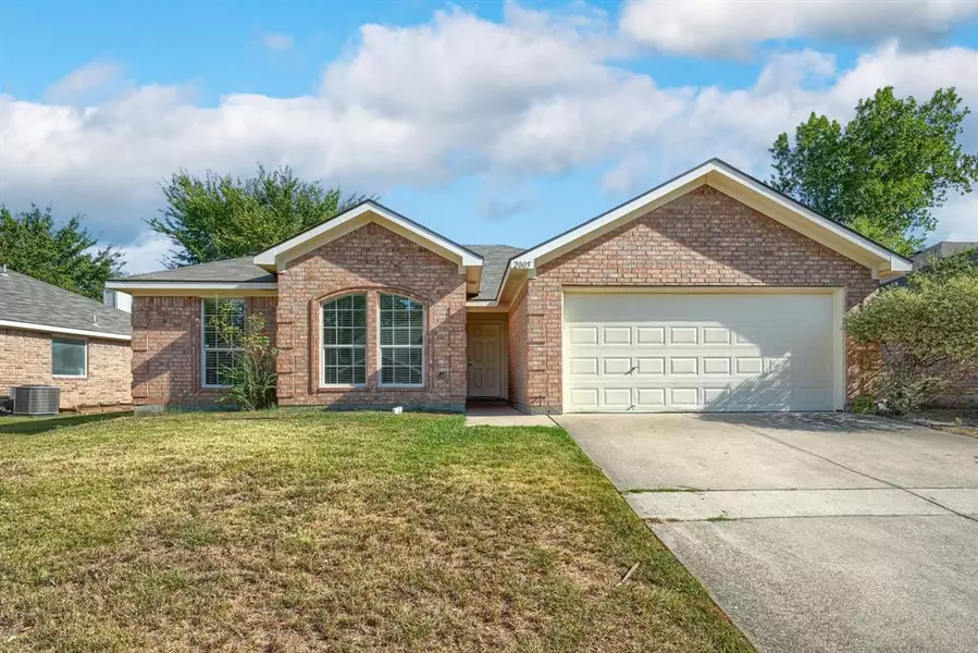 2005 Cancun Drive, Mansfield, TX 76063