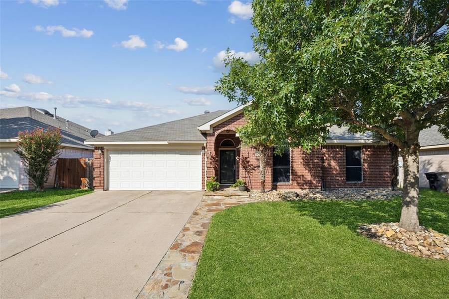 7044 Lomo Alto Drive, Fort Worth, TX 76132