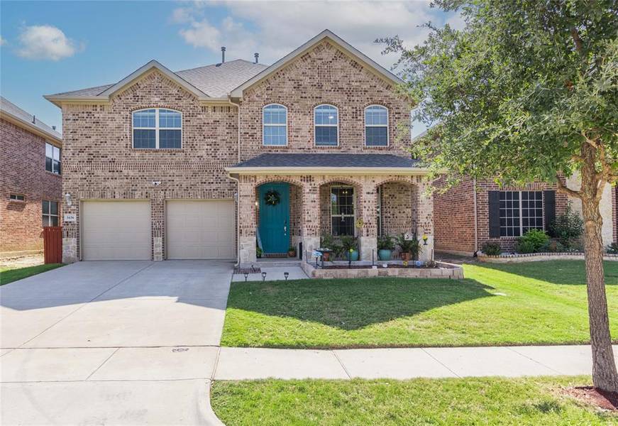 1636 Meadow Trail Lane, Aubrey, TX 76227