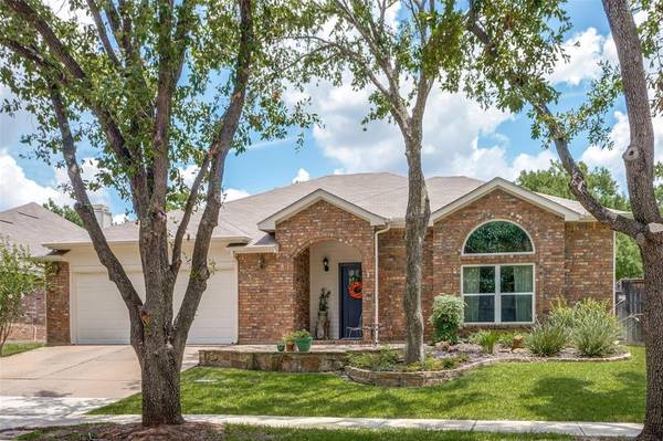 7528 Deerlodge Trail, Fort Worth, TX 76137