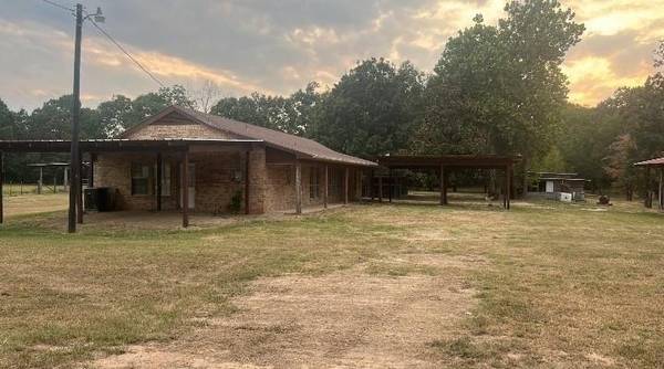 53 Private Road 34995, Paris, TX 75460