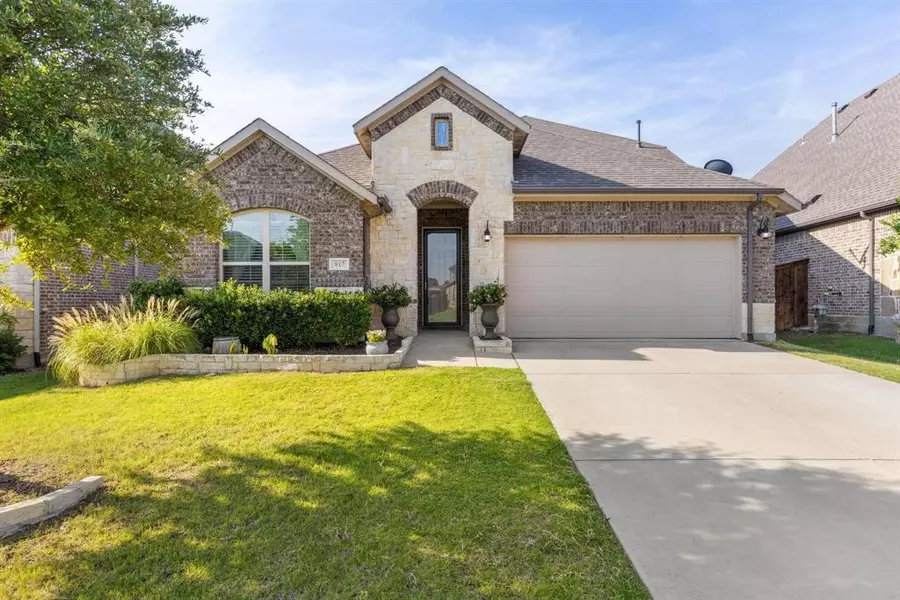 917 Llano Falls Drive, Mckinney, TX 75071