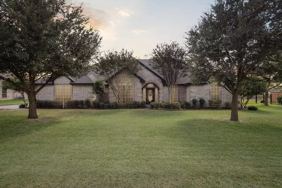 2905 London Lane, Crowley, TX 76036