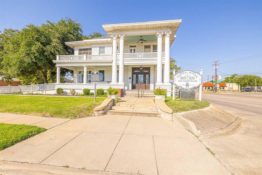 312 N Central Avenue, Cameron, TX 76520