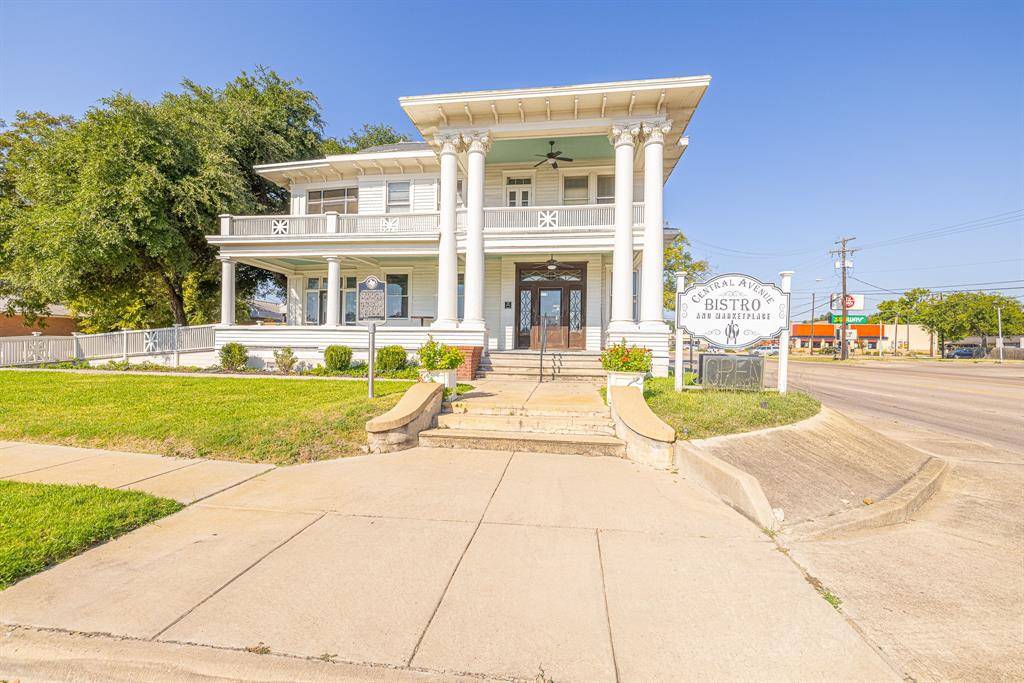 Cameron, TX 76520,312 N Central Avenue