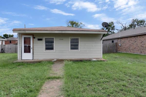 1240 E Harvey Avenue, Fort Worth, TX 76104