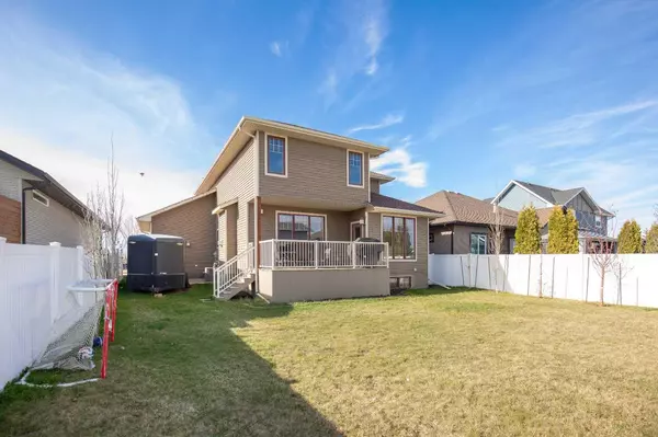 Sylvan Lake, AB T4S 0C1,4006 45 AVE