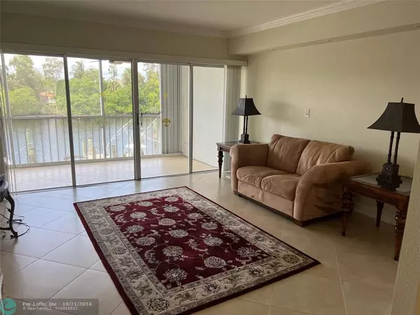 Deerfield Beach, FL 33441,1301 E Hillsboro Blvd  #205