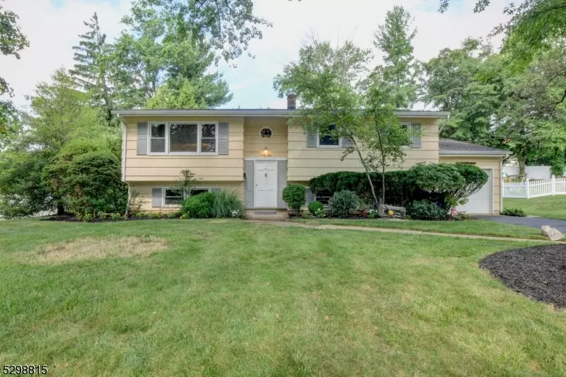 41 Shady Ln, Bridgewater Twp., NJ 08805