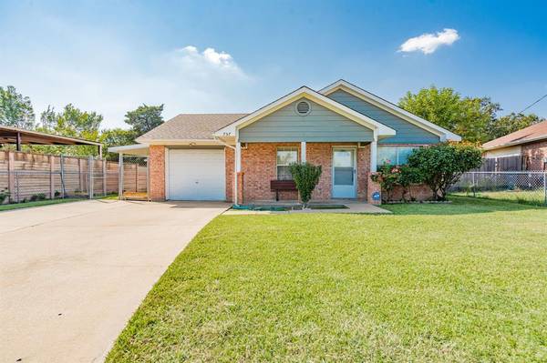 757 Edgeglen Drive, Dallas, TX 75217