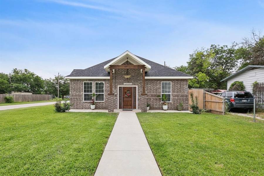 5501 Yeary Street, Sansom Park, TX 76114