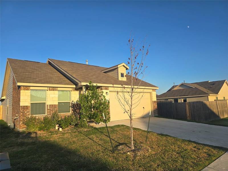 14684 Missouri Fox Drive, Fort Worth, TX 76052