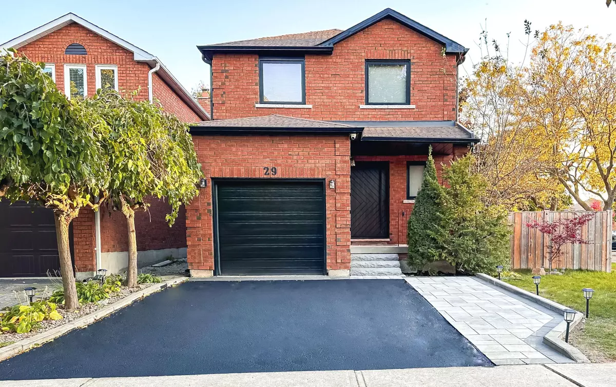 Vaughan, ON L4J 7E9,29 Mountfield CRES