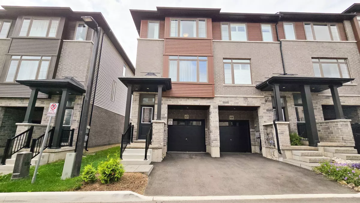 Lincoln, ON L3J 0T4,5000 Connor DR #43